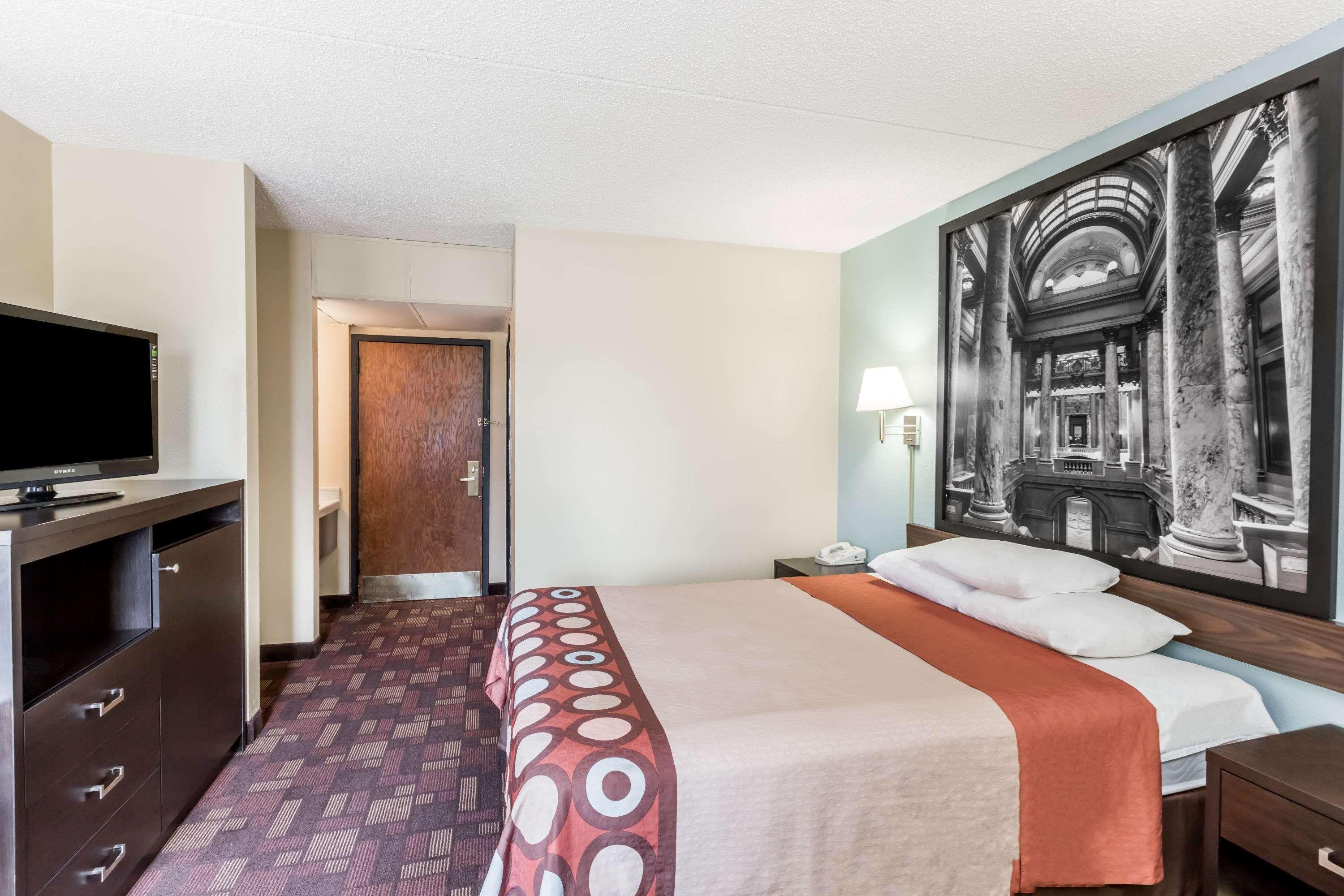 ซูเปอร์ 8 บาย วินด์แฮม ลูเวิร์น ไอ-90 Hotel Luverne ภายนอก รูปภาพ